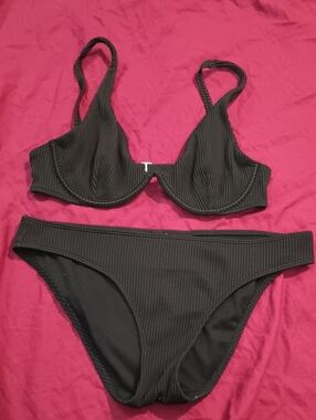 Hollister Swim Ribbed Black Bikini Set - Two Piece Swimwear Size M Pool Like New